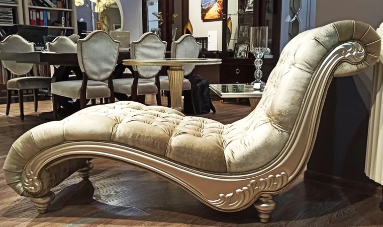 bedroom chaise lounge