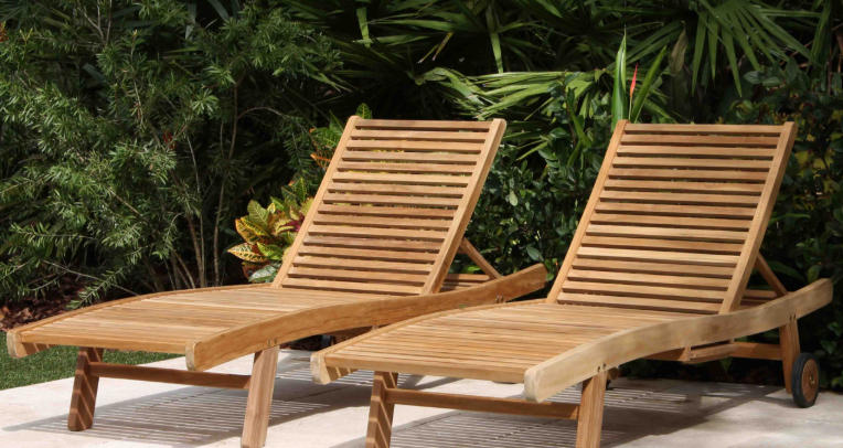 teak wood chaise lounge