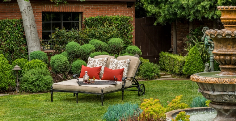 rst chaise lounge