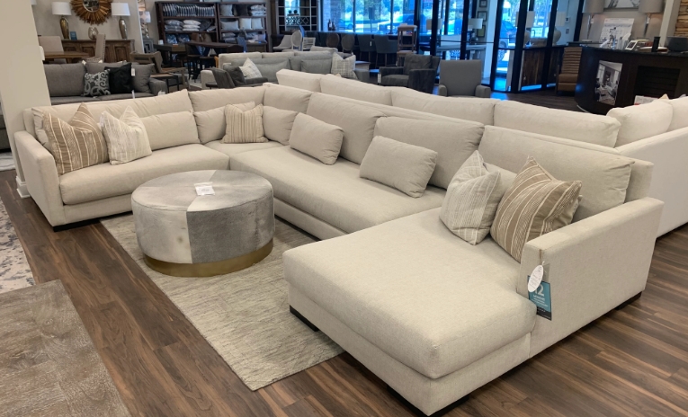 right arm facing chaise lounge