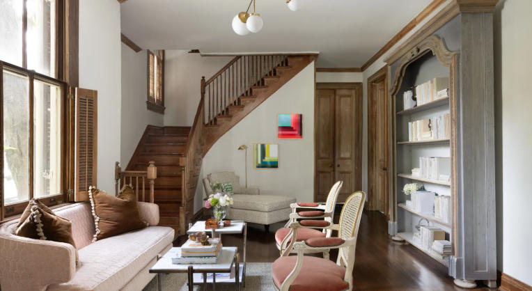 chaise lounge for small spaces