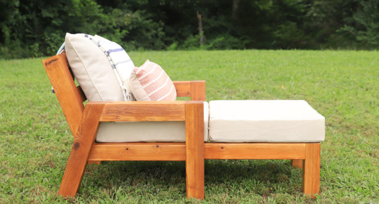 outdoor wood chaise lounge