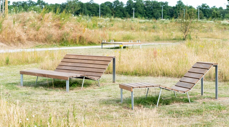 chaise longue grande