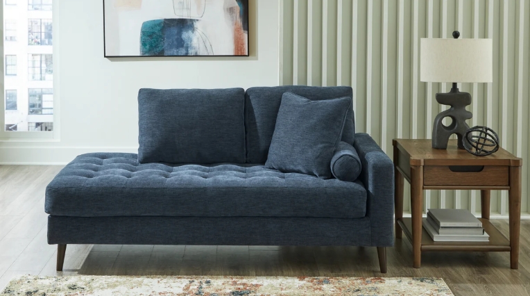 arm chaise lounge