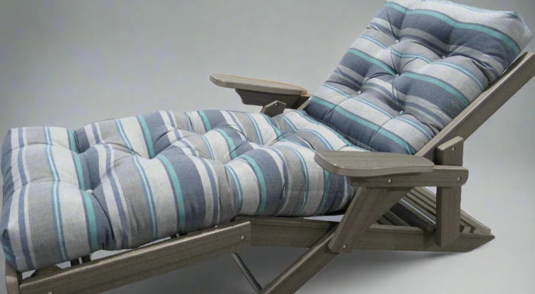 folding chaise lounge