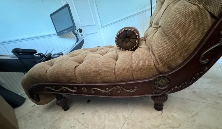short chaise lounge