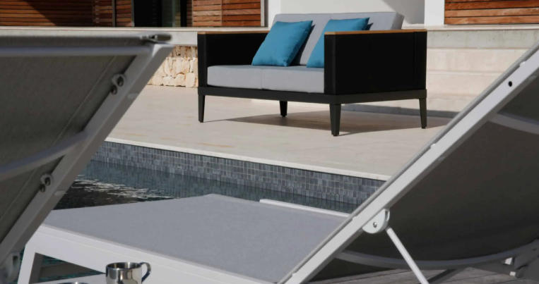 most comfortable outdoor chaise lounge