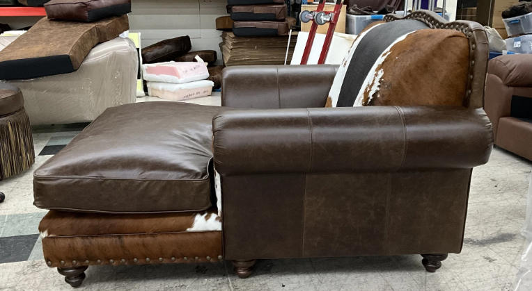 vintage chaise lounge