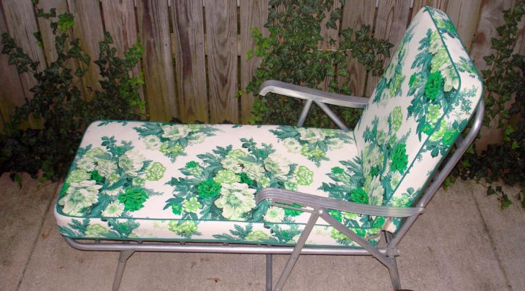 costco chaise lounge
