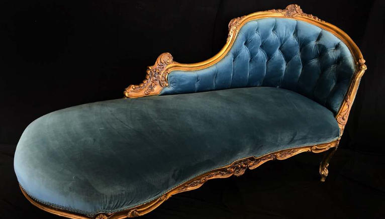 blue chaise lounge