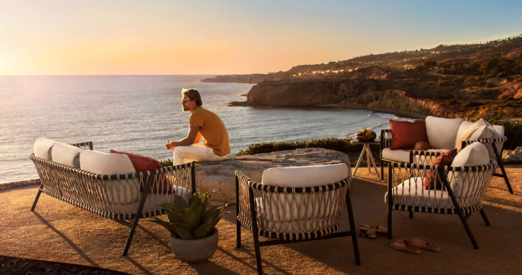 padded chaise lounge outdoor