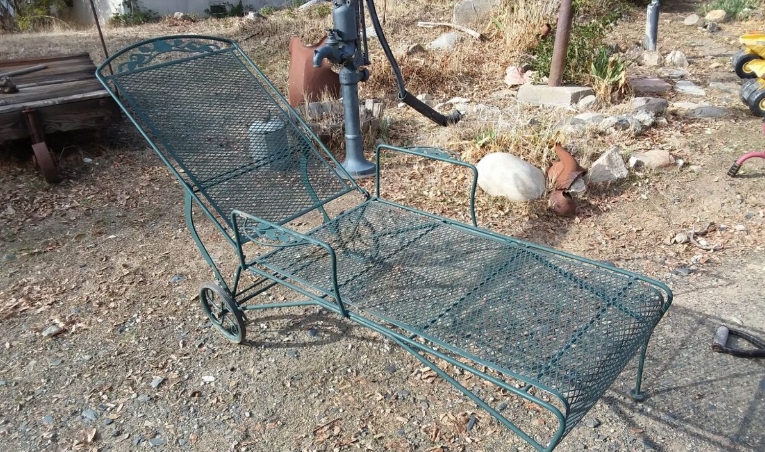 mid century outdoor chaise lounge