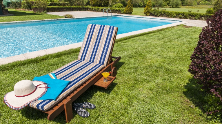 most comfortable pool chaise lounge