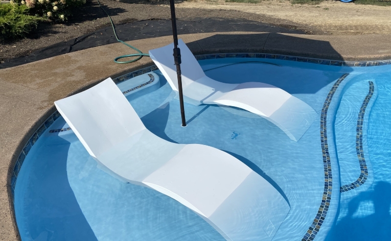 tanning ledge chaise lounge
