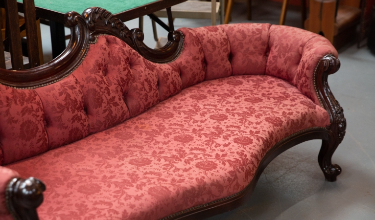 victorian chaise