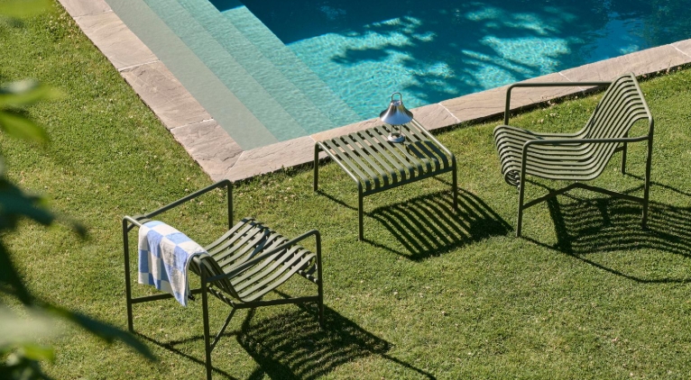 hay palissade chaise lounge