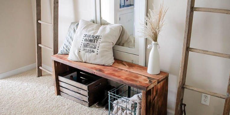DIY Wooden Hallway Bench