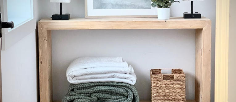 How to Make a Wooden Entryway Table