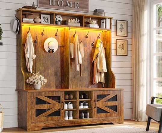 DIY Wooden Coat Rack for Entryways