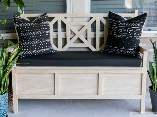 DIY Wooden Storage Bench With Cushions